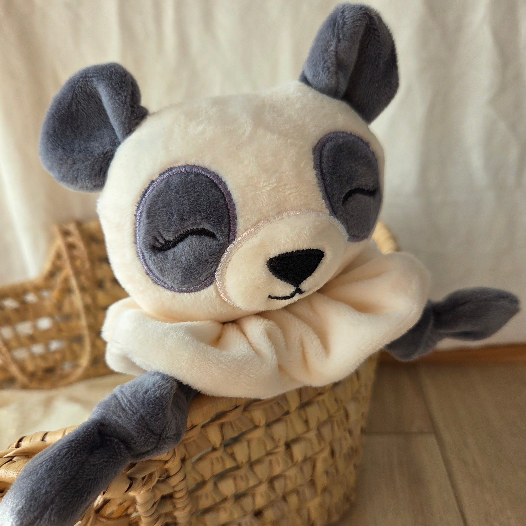 Doudou Panda Gris fait main - personnalisé